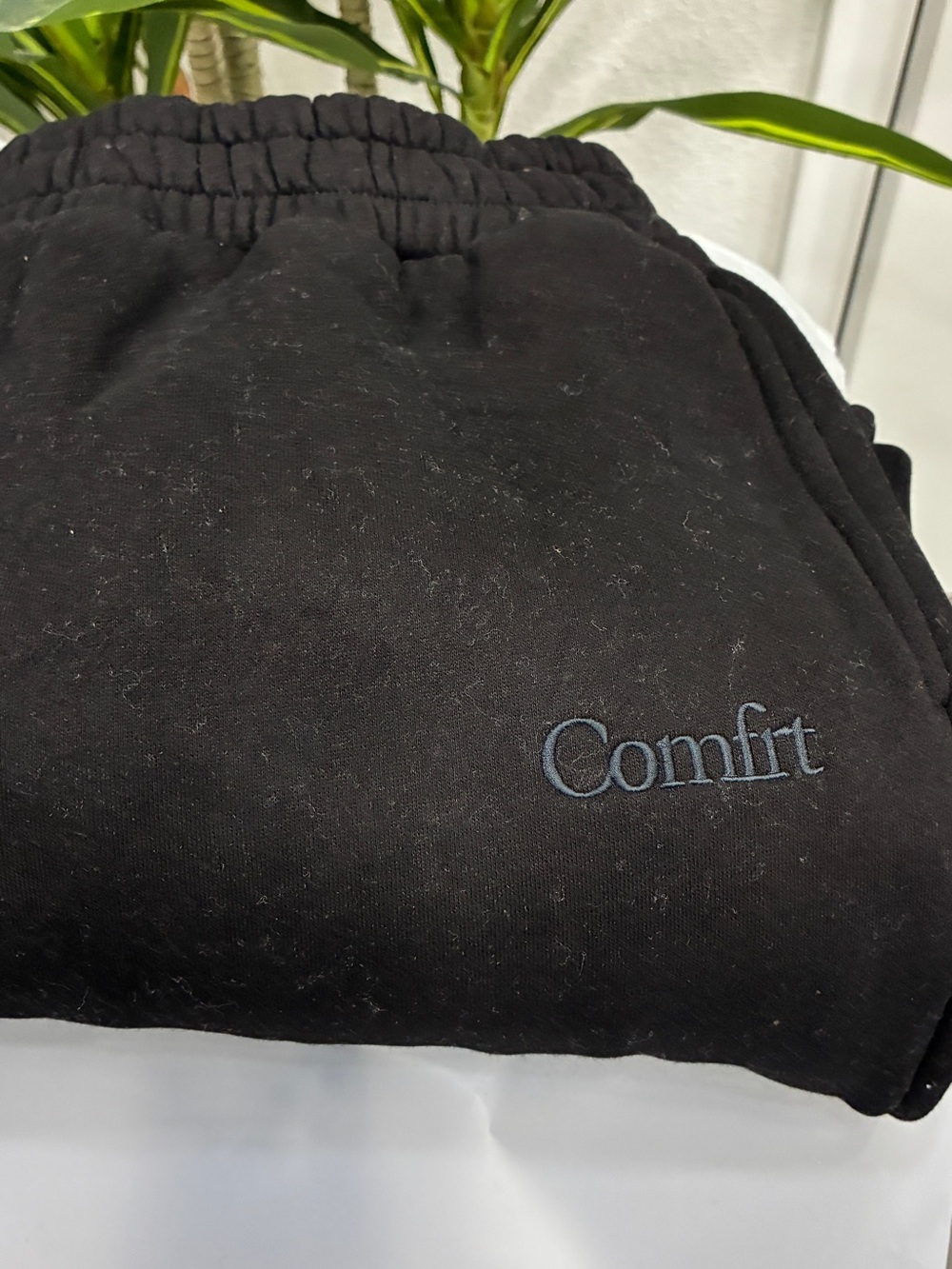 Comfrt Signature Sweatpants Onyx Black Unisex Size Large NWT